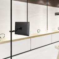 BRATECK Βάση στύλου στήριξης LDA35-112 για οθόνη 17"-32", 8kg | Βάσεις για Στύλο - Σωλήνα στο smart-tech.gr